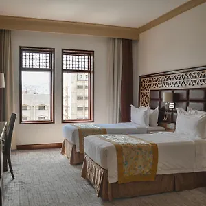 Otel Le Bosphorus Two, Medine